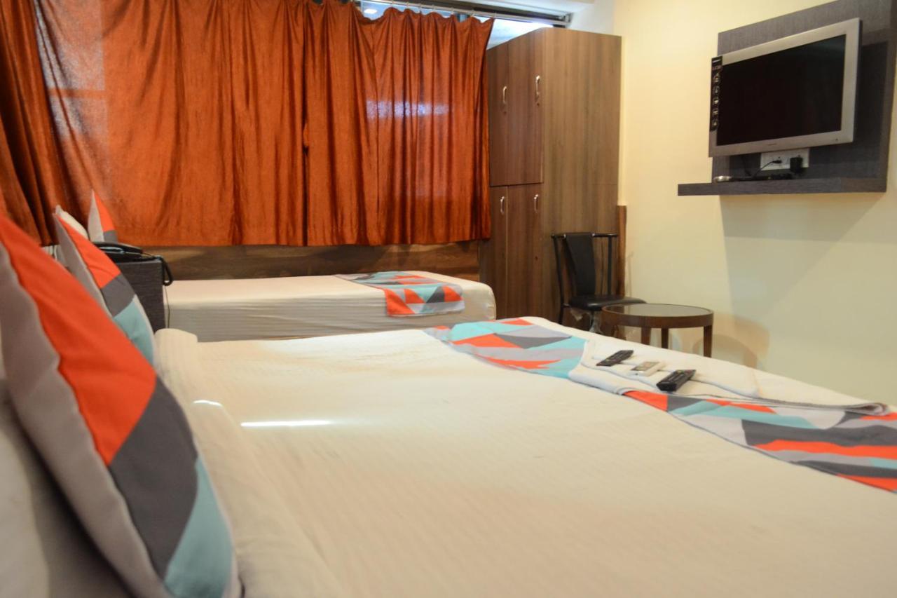 נאווי מומבאי Hotel Aishwarya Residency מראה חיצוני תמונה