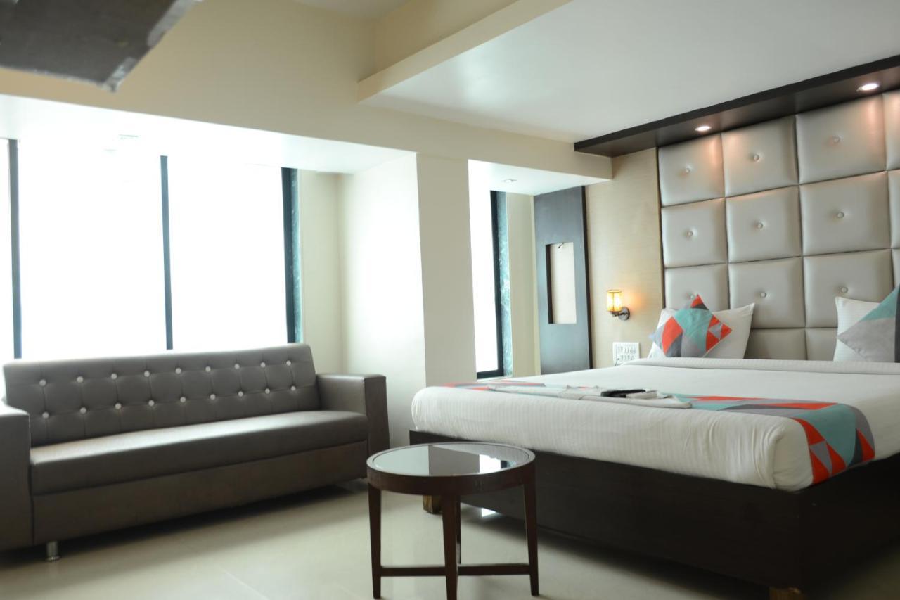 נאווי מומבאי Hotel Aishwarya Residency מראה חיצוני תמונה