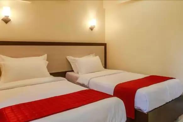 נאווי מומבאי Hotel Aishwarya Residency מראה חיצוני תמונה