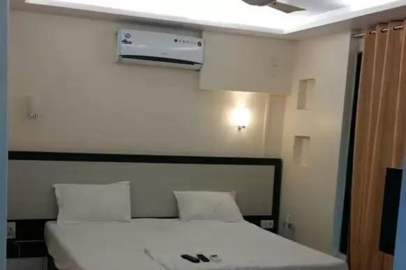 נאווי מומבאי Hotel Aishwarya Residency מראה חיצוני תמונה