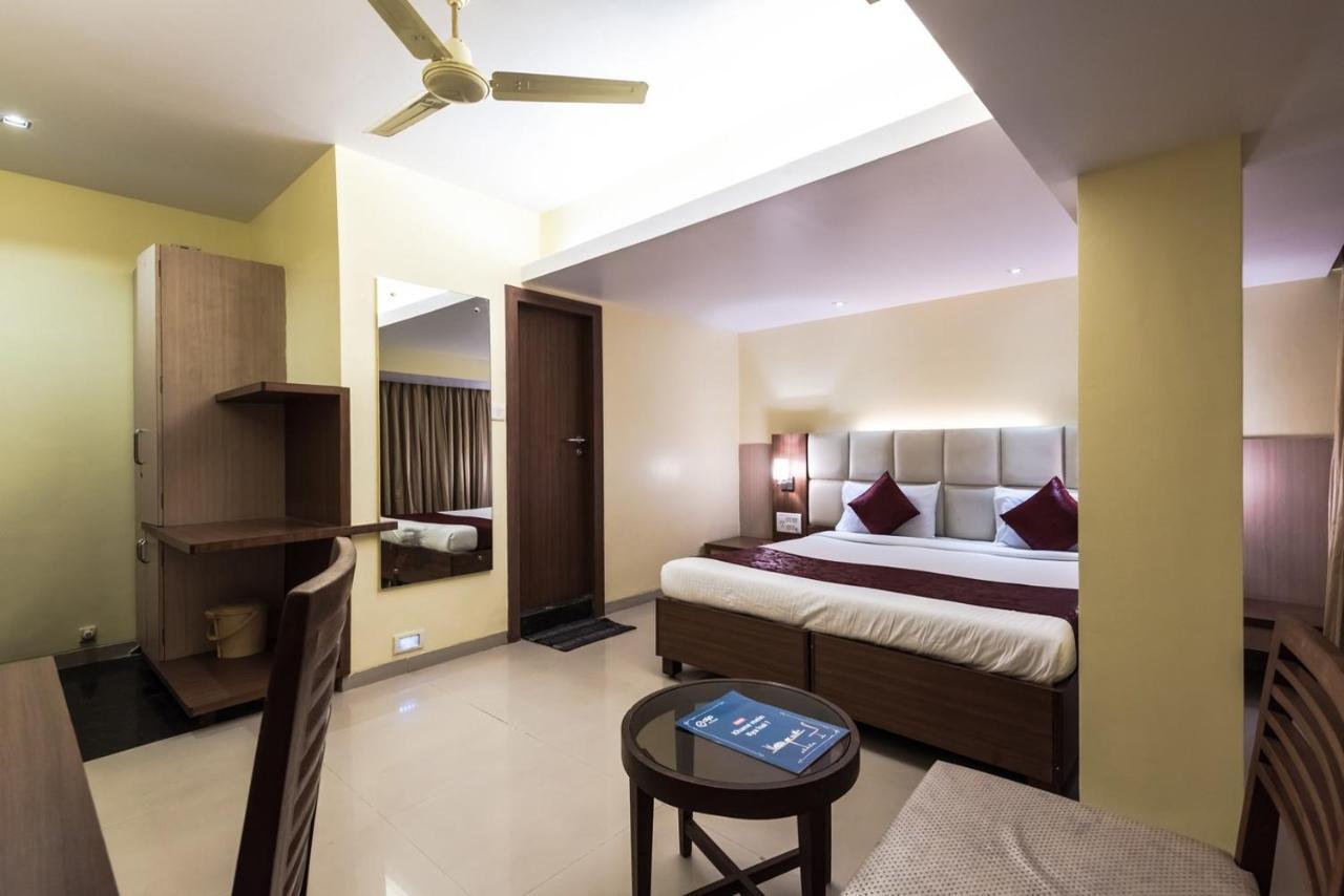 נאווי מומבאי Hotel Aishwarya Residency מראה חיצוני תמונה