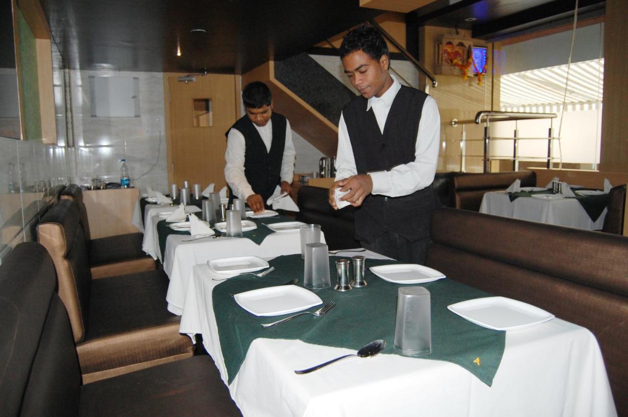 נאווי מומבאי Hotel Aishwarya Residency מראה חיצוני תמונה