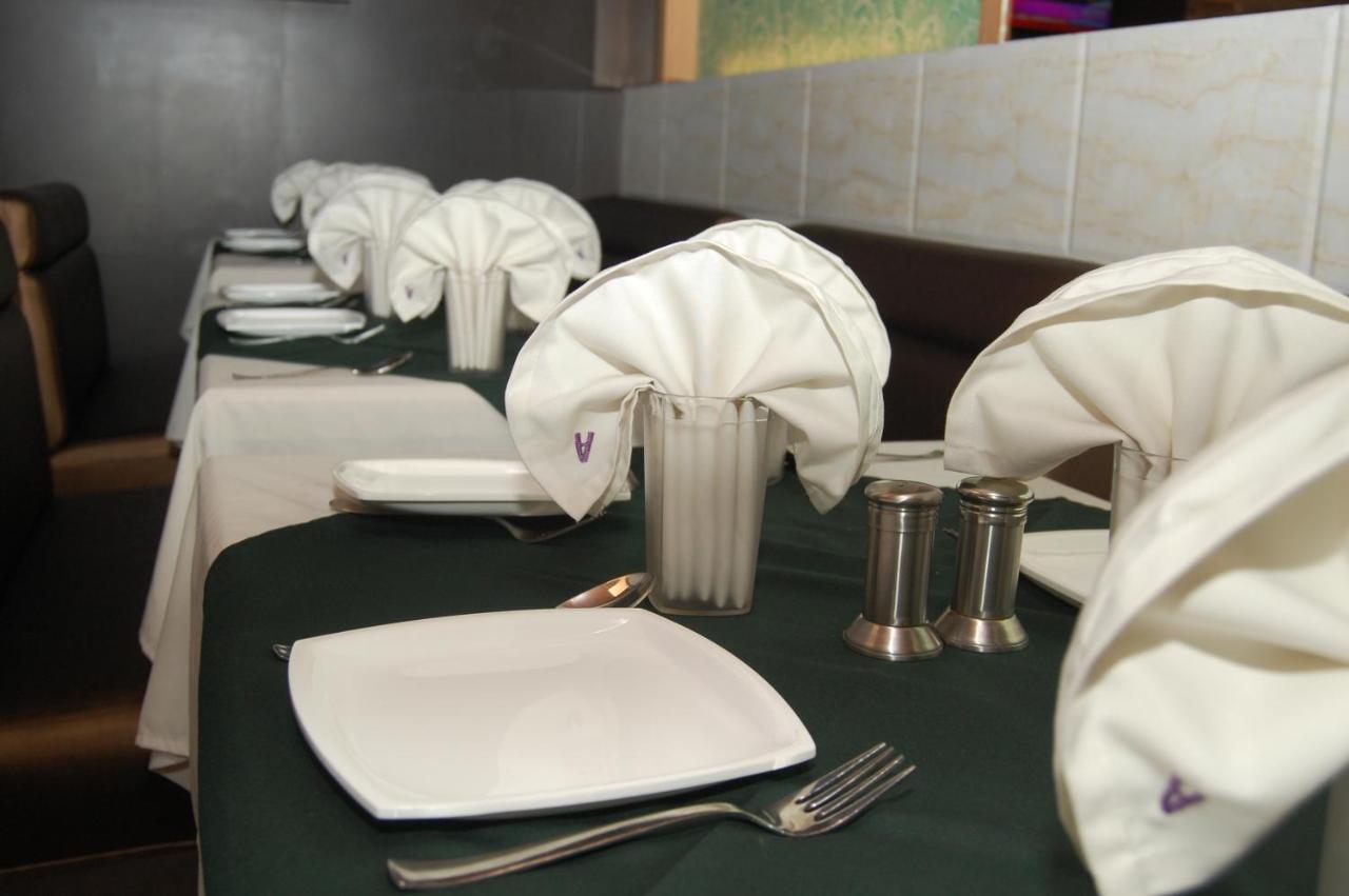נאווי מומבאי Hotel Aishwarya Residency מראה חיצוני תמונה